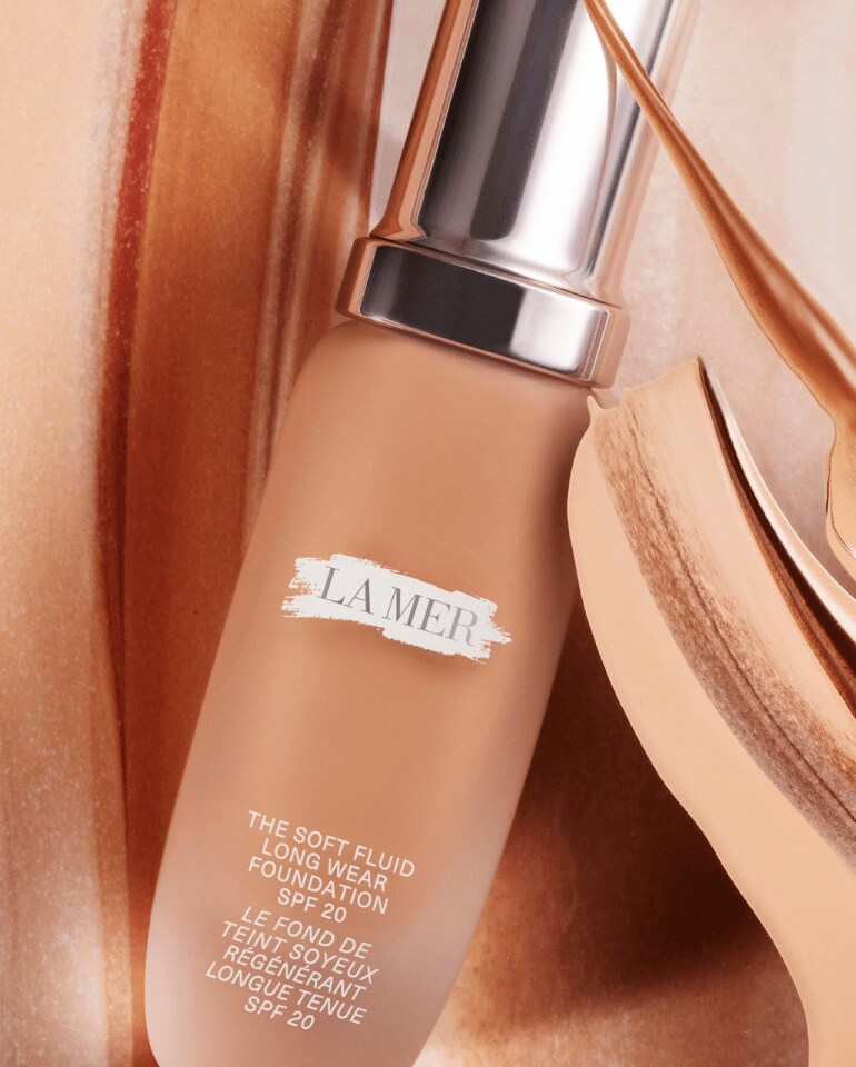 The Soft Fluid Long Wear Foundation Broad Spectrum SPF 20 | La Mer